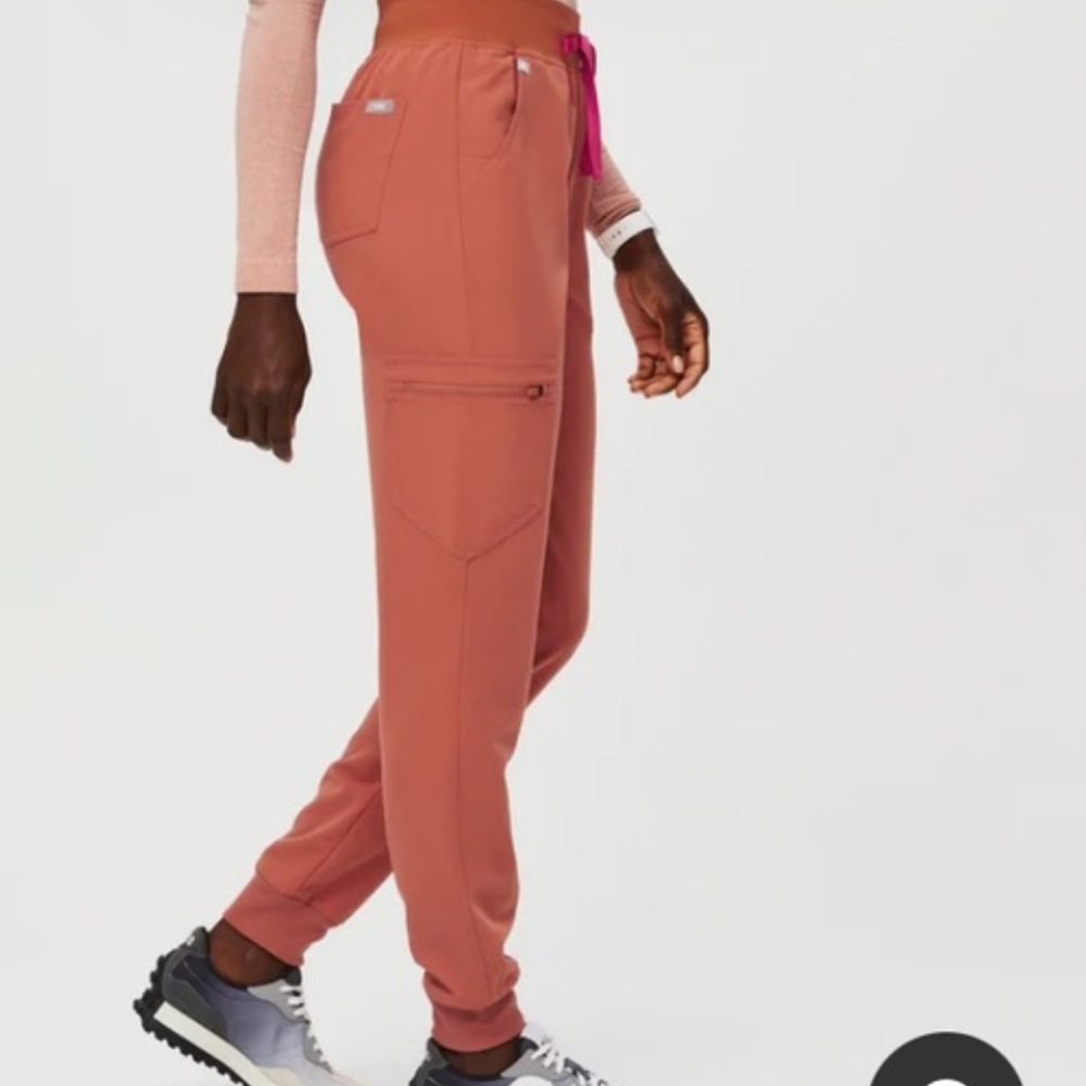 Figs Zamora Joggers and Catarina Top Set Limited Edition Terra Cotta